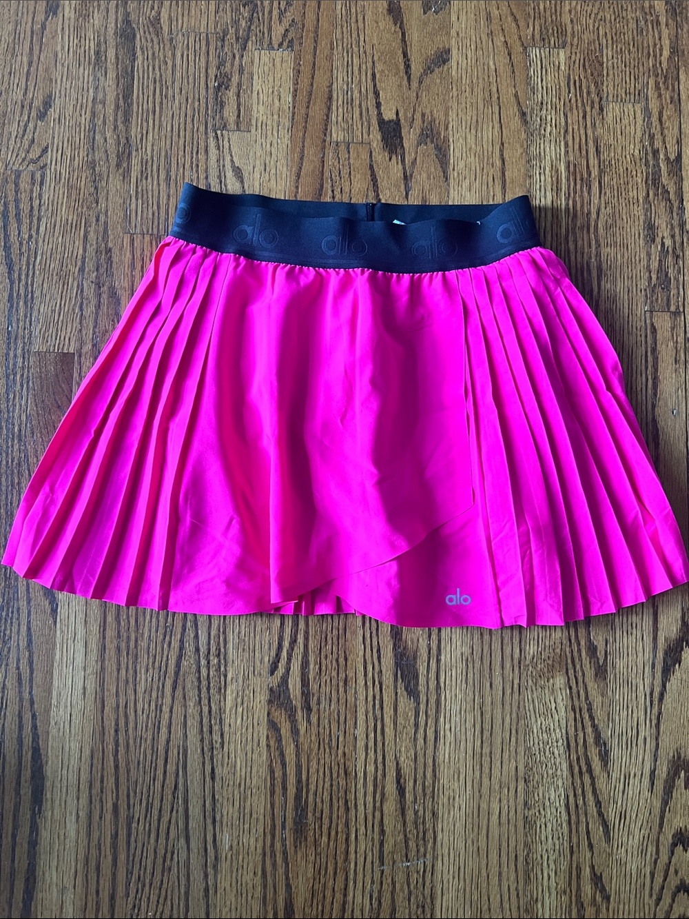 ALO Yoga Neon Pink Pleated Skater Skirt with Black Logo Waistband